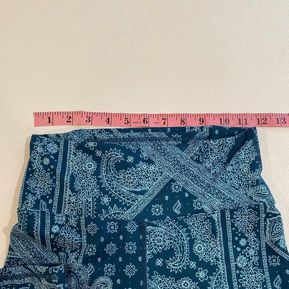 Fabletics PowerHold Blue Paisley Print Leggings Women’s High Waisted Compression - Picture 4 of 9